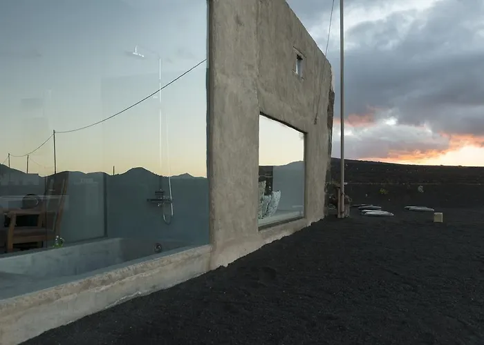 布埃纳维斯塔兰萨罗特住宿加早餐旅馆 La Asomada (Lanzarote)